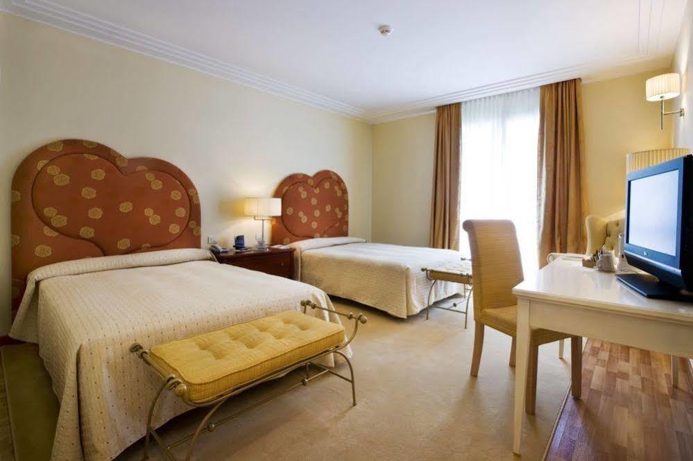 Rizzi Aquacharme Hotel & Spa Boario Terme Exterior foto